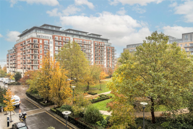 Beaufort Square, Beaufort Park, Colindale - NW9 view 5
