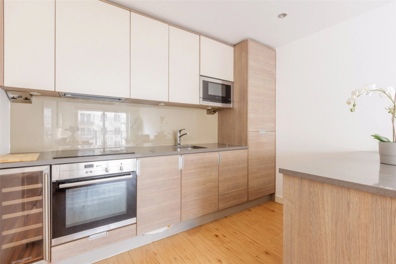 2 bedrooms apartments/flats to sale in Heritage Avenue, Beaufort Park, Colindale-image 6