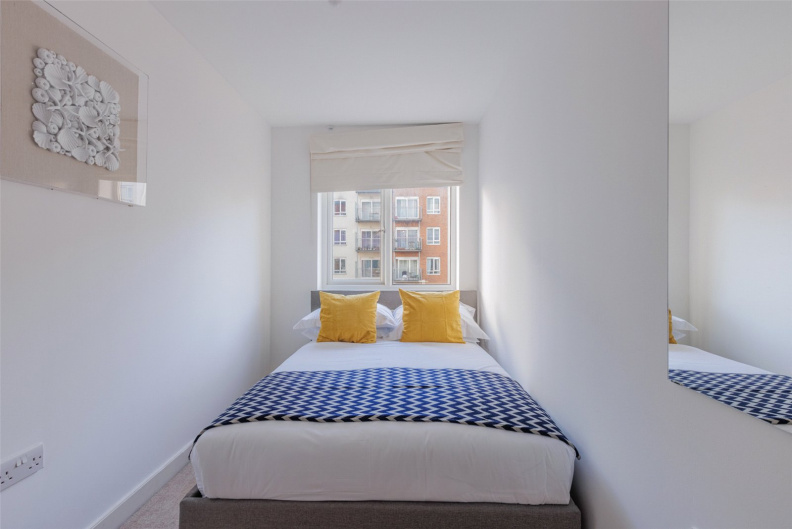 2 bedrooms apartments/flats for sale in Heritage Avenue, Beaufort Park, Colindale - NW9 view 4