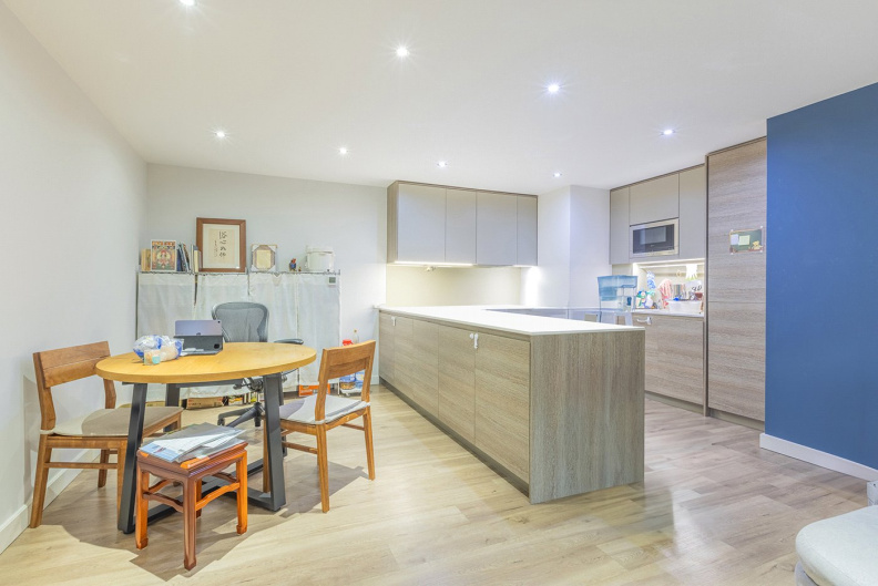 2 bedrooms apartments/flats to sale in East Drive, Beaufort Park, Colindale-image 5