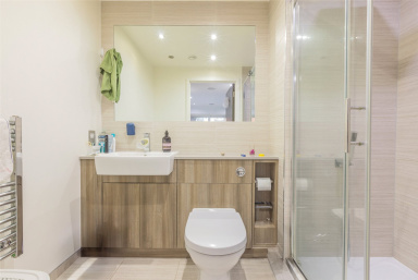 East Drive, Beaufort Park, Colindale - NW9 view 9