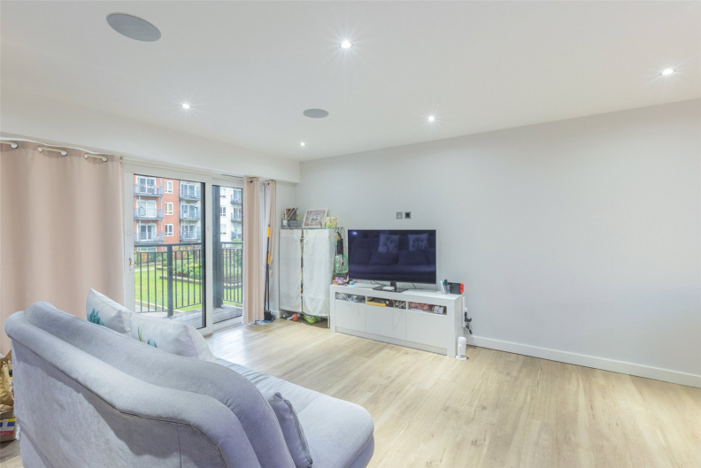 2 bedrooms apartments/flats to sale in East Drive, Beaufort Park, Colindale-image 10