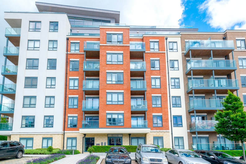 2 bedrooms apartments/flats to sale in East Drive, Beaufort Park, Colindale-image 12