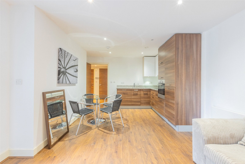 2 bedroom flat for Sale in Bromyard Avenue, Acton, W3, London
