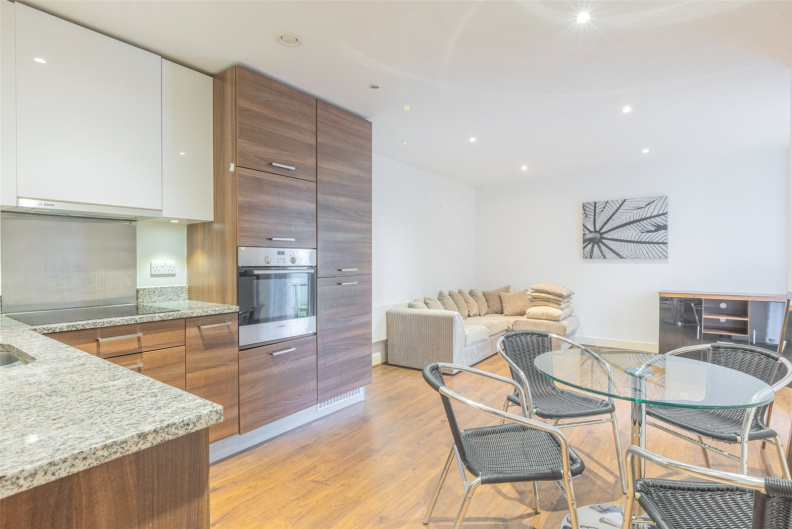 2 bedrooms apartments/flats to sale in Bromyard Avenue, Acton-image 9