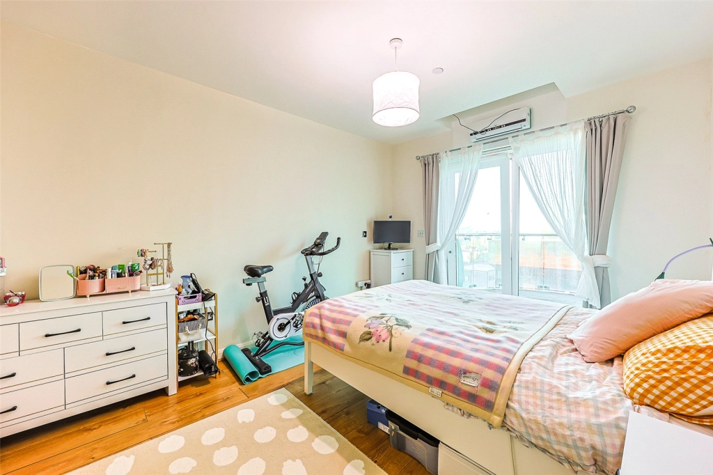 2 bedrooms apartments/flats for sale in Uxbridge Road, Ealing - W5 view 7