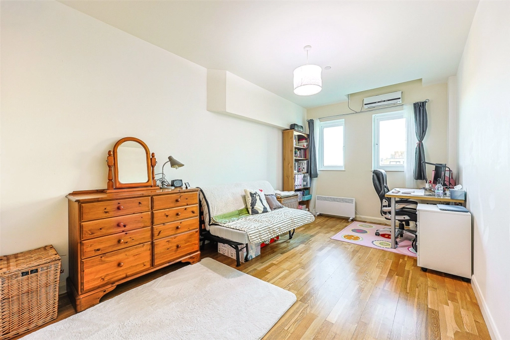 2 bedrooms apartments/flats for sale in Uxbridge Road, Ealing - W5 view 10