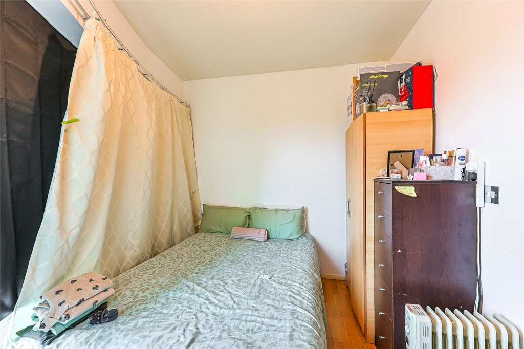 3 bedrooms apartments/flats for sale in Uxbridge Road, Ealing - W5 view 14