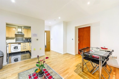 Uxbridge Road, Ealing - W5 view 3