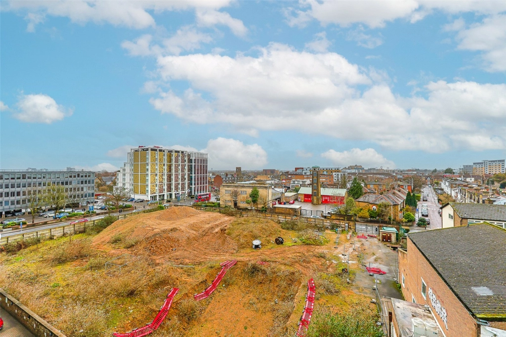 3 bedrooms apartments/flats for sale in Uxbridge Road, Ealing - W5 view 21