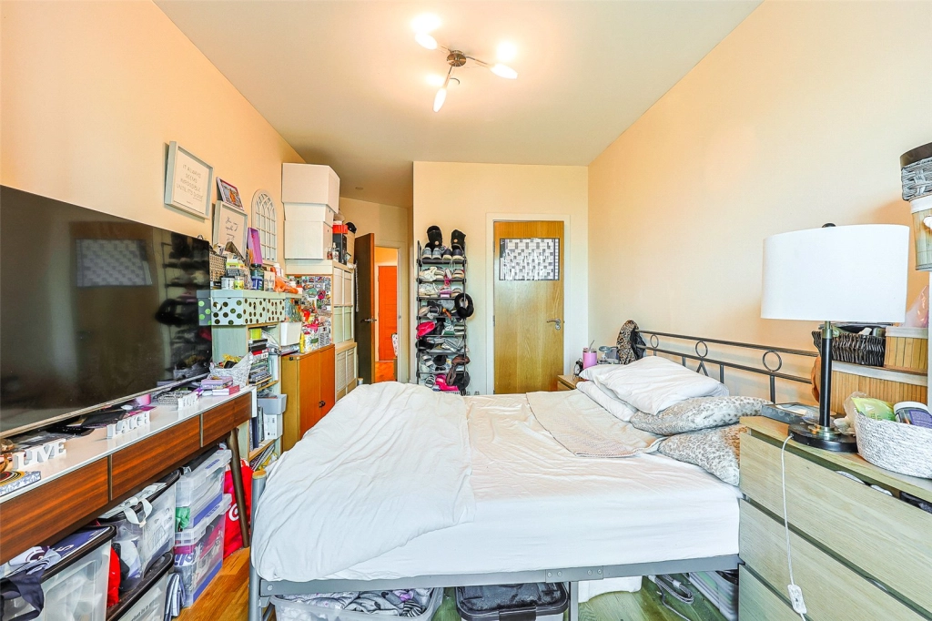 2 bedrooms apartments/flats for sale in Uxbridge Road, Ealing - W5 view 17