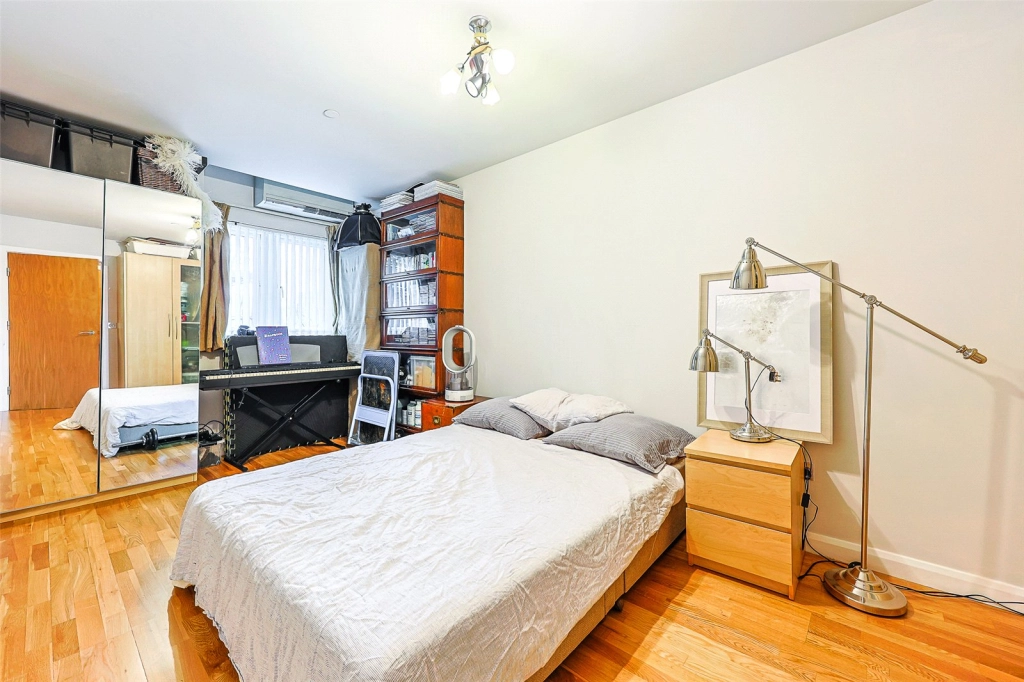 2 bedrooms apartments/flats for sale in Uxbridge Road, Ealing - W5 view 6