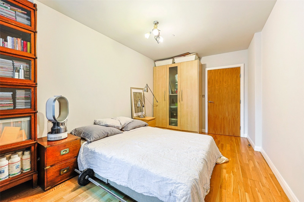 2 bedrooms apartments/flats for sale in Uxbridge Road, Ealing - W5 view 16