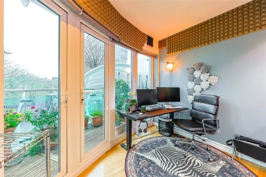 Uxbridge Road, Ealing - W5 view 17