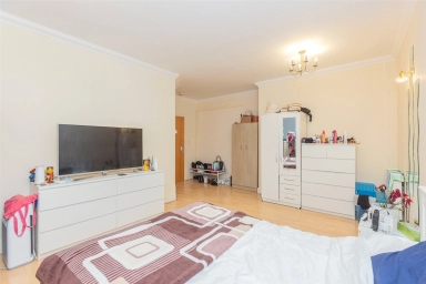 Brunswick Road, Ealing - W5 view 2