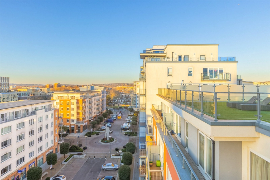 2 bedrooms apartments/flats for sale in Heritage Avenue, Beaufort Park, Colindale - NW9 view 19