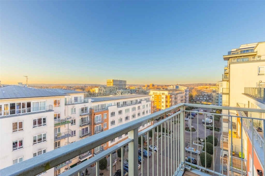 2 bedrooms apartments/flats for sale in Heritage Avenue, Beaufort Park, Colindale - NW9 view 18