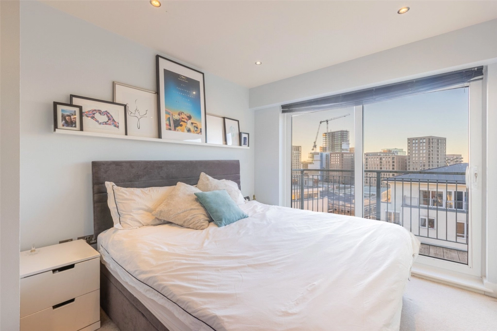 2 bedrooms apartments/flats for sale in Heritage Avenue, Beaufort Park, Colindale - NW9 view 13