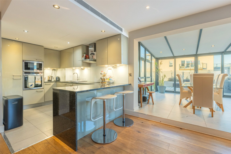 2 bedrooms apartments/flats to sale in Heritage Avenue, Beaufort Park, Colindale-image 8
