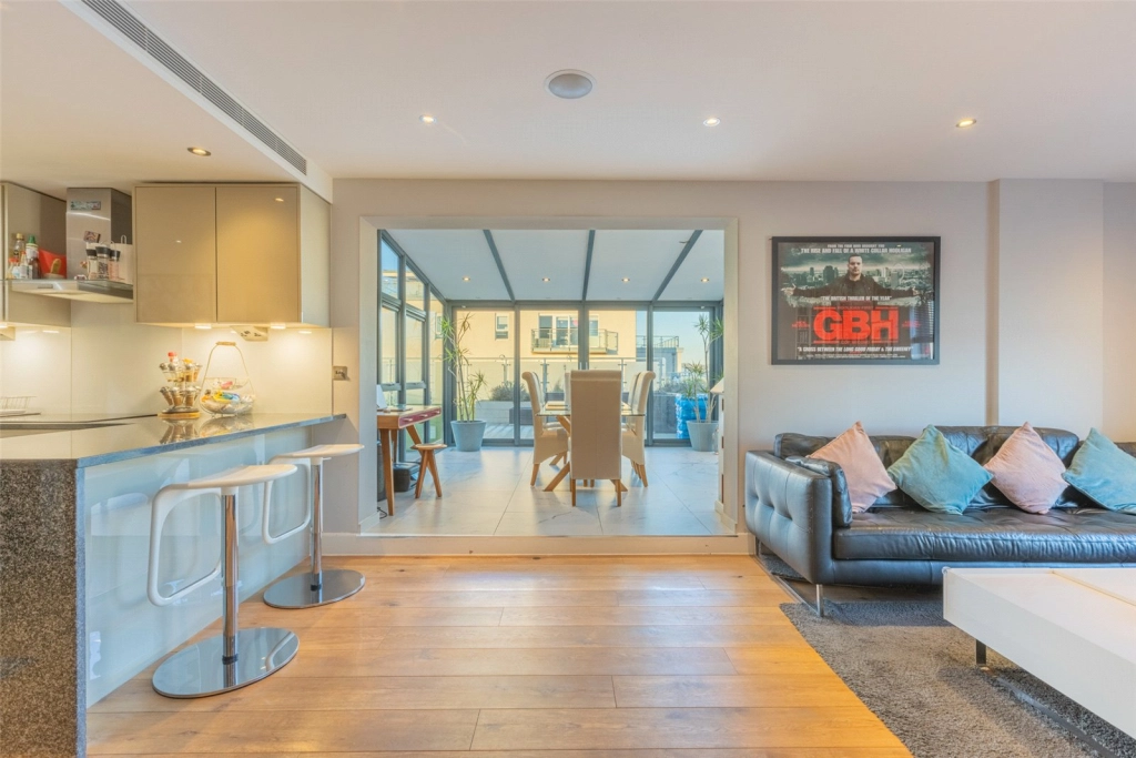 2 bedrooms apartments/flats for sale in Heritage Avenue, Beaufort Park, Colindale - NW9 view 12