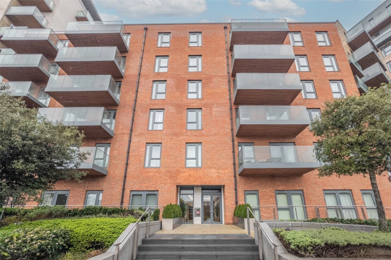 1 bedroom apartments/flats to sale in Aerodrome Road, Beaufort Park, Colindale-image 1