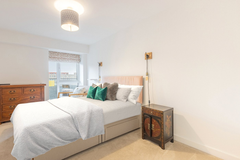 1 bedroom apartments/flats for sale in Aerodrome Road, Beaufort Park, Colindale - NW9 view 3