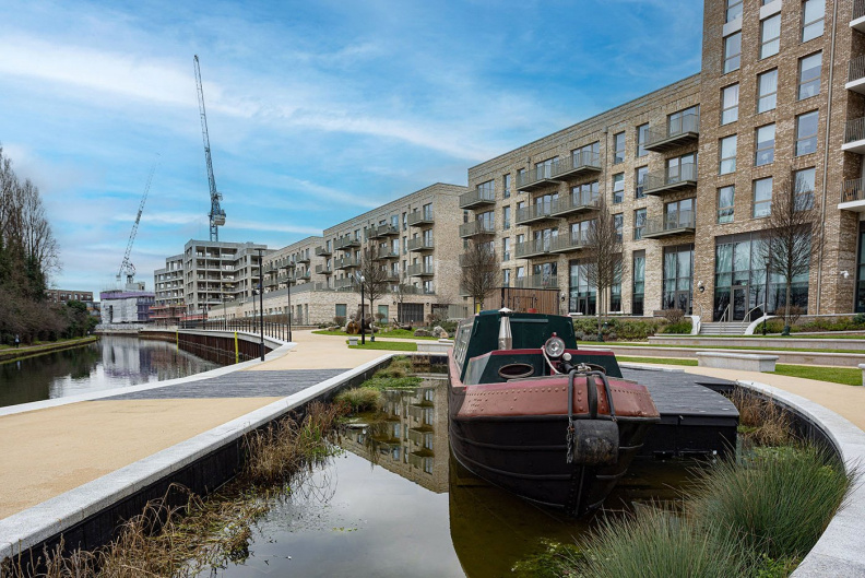 1 bedroom apartments/flats for sale in Grand Union, Beresford Avenue,, Wembley - HA0 view 2