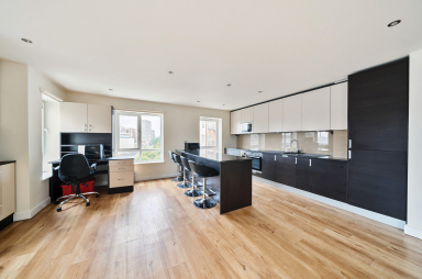 Aerodrome Road, London - NW9 view 14