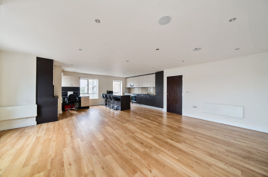 Aerodrome Road, London - NW9 view 16