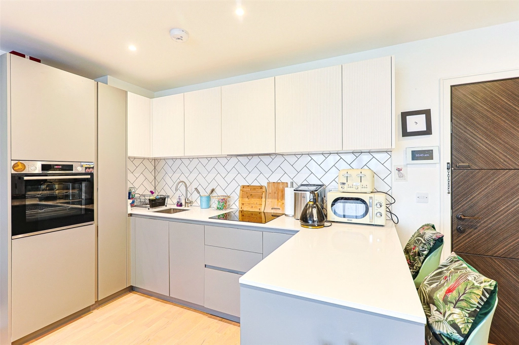 Studio apartments/flats for sale in Accolade Avenue, Southall - UB1 view 8