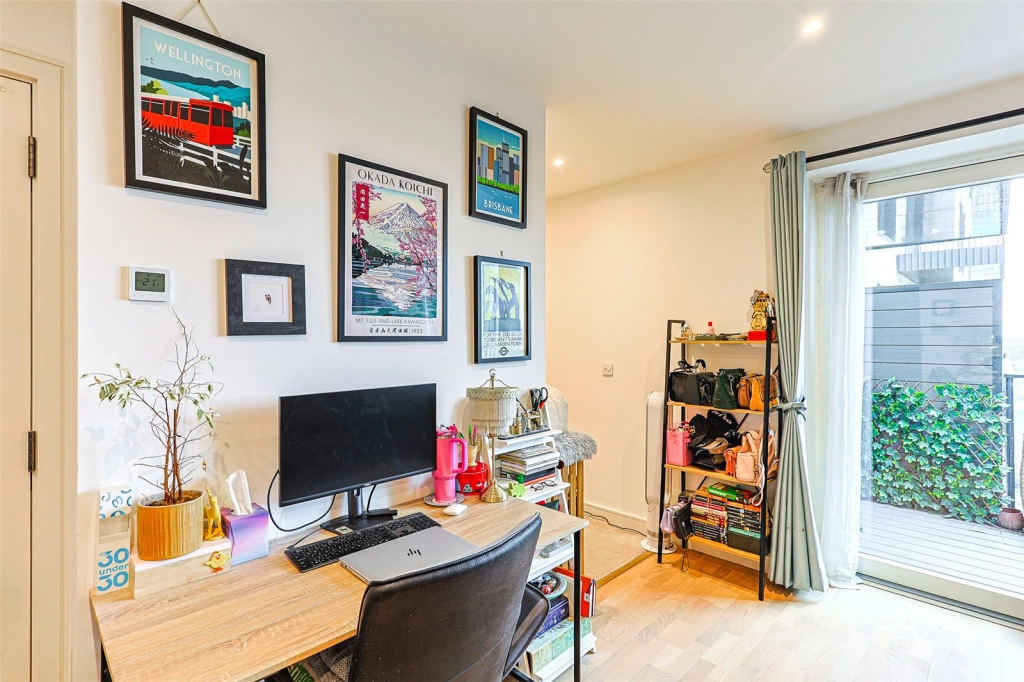 Studio apartments/flats for sale in Accolade Avenue, Southall - UB1 view 12