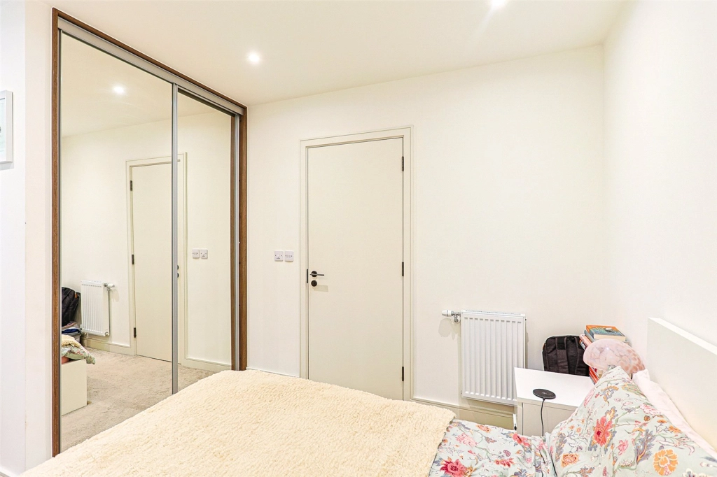 Studio apartments/flats for sale in Accolade Avenue, Southall - UB1 view 11
