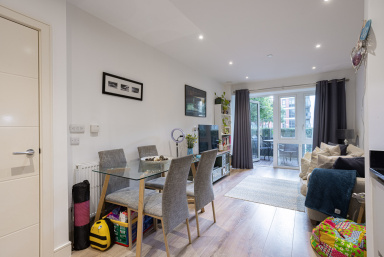 Longfield Avenue, Ealing - W5 view 7