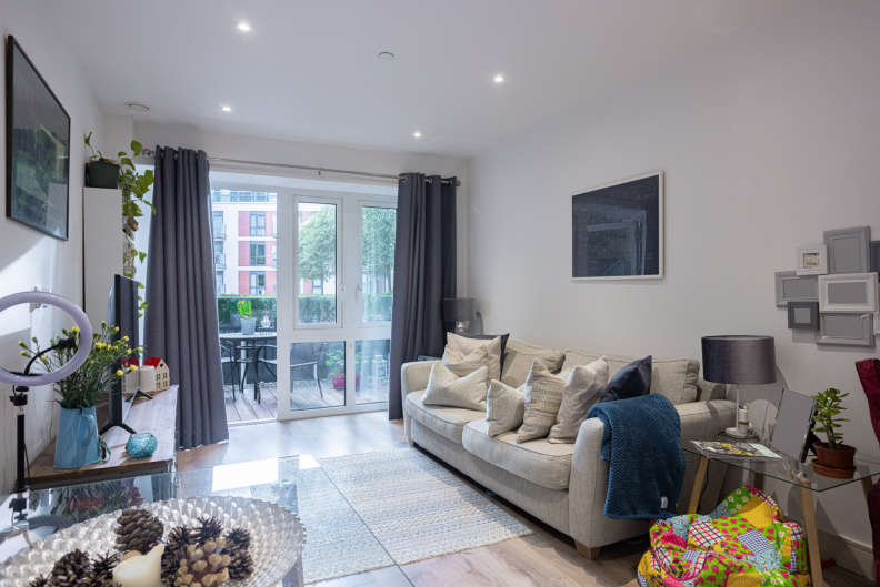 1 bedroom apartments/flats to sale in Longfield Avenue, Ealing-image 6