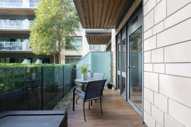 Longfield Avenue, Ealing - W5 view 9