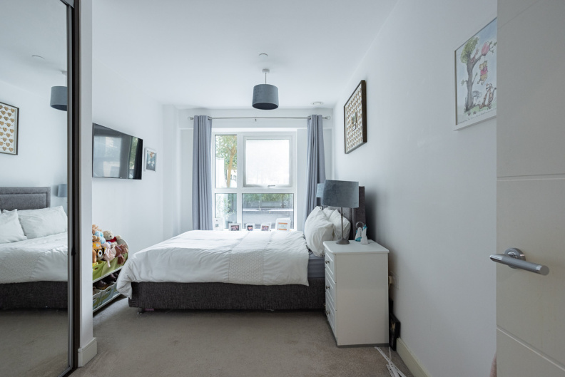1 bedroom apartments/flats to sale in Longfield Avenue, Ealing-image 17