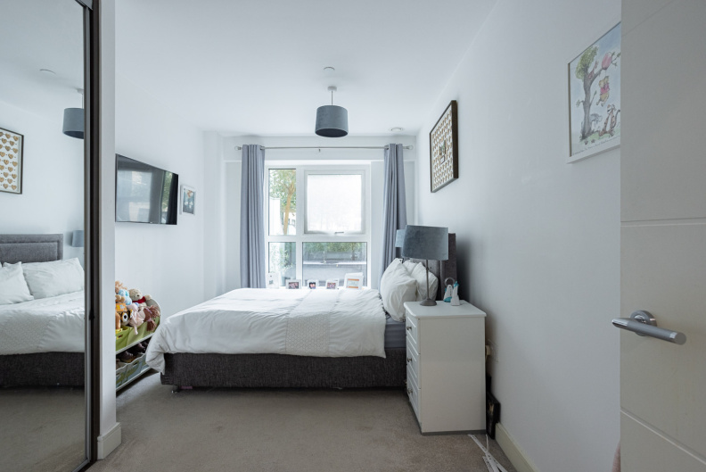 1 bedroom apartments/flats to sale in Longfield Avenue, Ealing-image 15