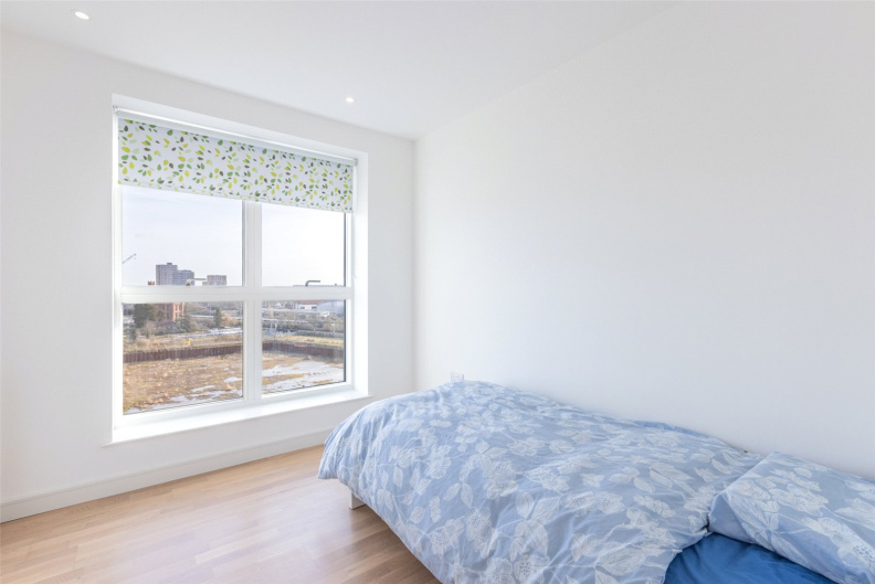 3 bedrooms apartments/flats to sale in Accolade Avenue, Southall-image 8