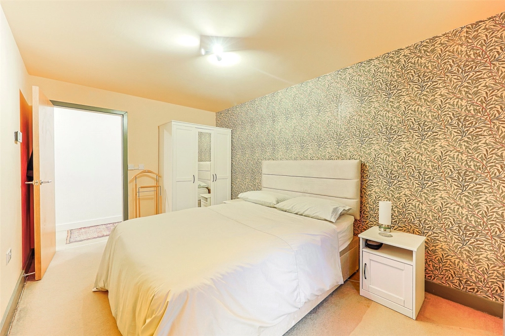 2 bedrooms apartments/flats for sale in Charcot Road, Colindale - NW9 view 11