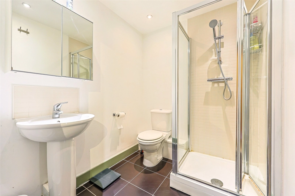 2 bedrooms apartments/flats for sale in Charcot Road, Colindale - NW9 view 6