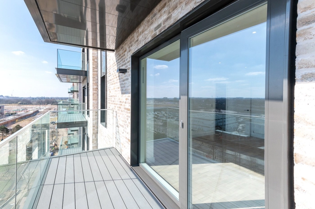 2 bedrooms apartments/flats for sale in Greenleaf Walk, Southall - UB1 view 10