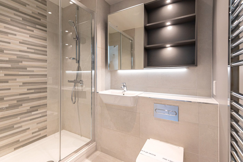 2 bedrooms apartments/flats to sale in Greenleaf Walk, Southall-image 12