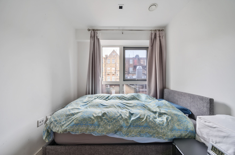 2 bedrooms apartments/flats to sale in Longfield Avenue, Ealing-image 6