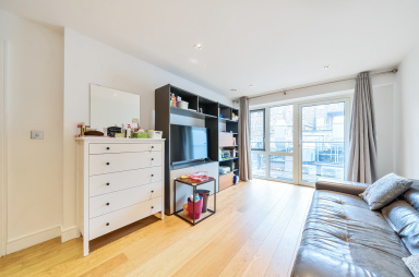 Longfield Avenue, Ealing W5 image 10