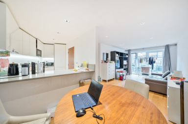 Longfield Avenue, Ealing W5 image 12