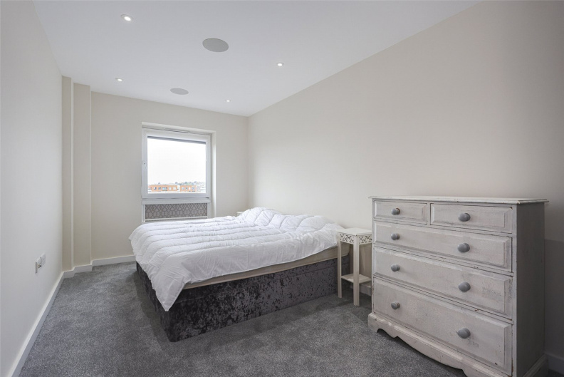 1 bedroom apartments/flats to sale in Aerodrome Road, Beaufort Park, Colindale-image 6