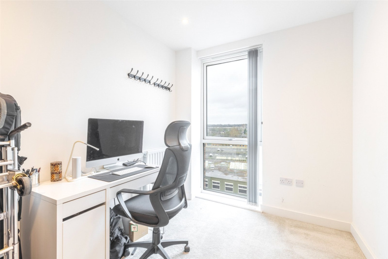 2 bedrooms apartments/flats to sale in Lismore Boulevard, Colindale Gardens, Colindale-image 7