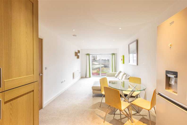 1 bedroom apartments/flats to sale in Aerodrome Road, Beaufort Park, Colindale-image 12