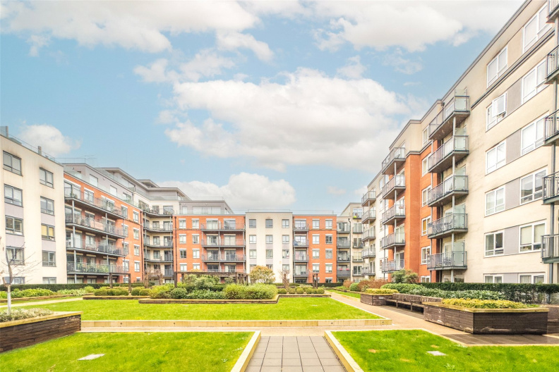 1 bedroom apartments/flats to sale in Aerodrome Road, Beaufort Park, Colindale-image 16