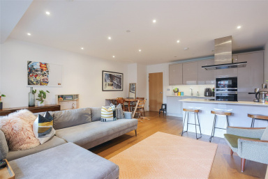 Lismore Boulevard, Colindale Gardens - NW9 view 1